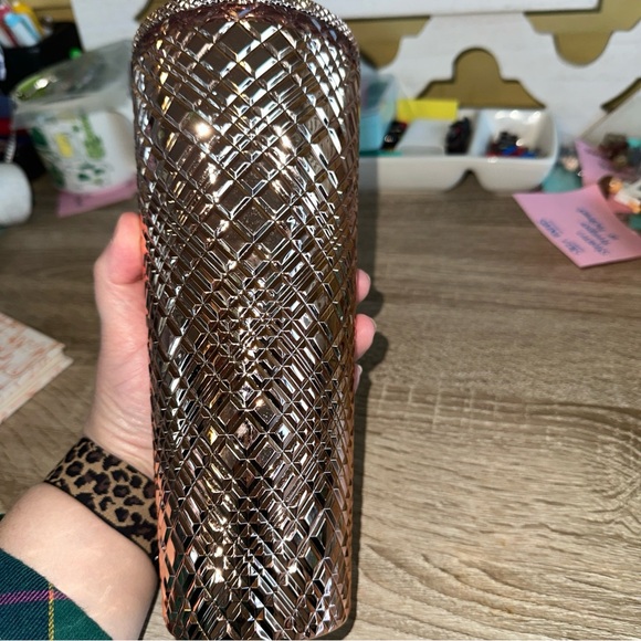 Starbucks Limited Edition Rose Gold Metallic Bling Plastic Cold Cup 24oz NWOT - Picture 5 of 9